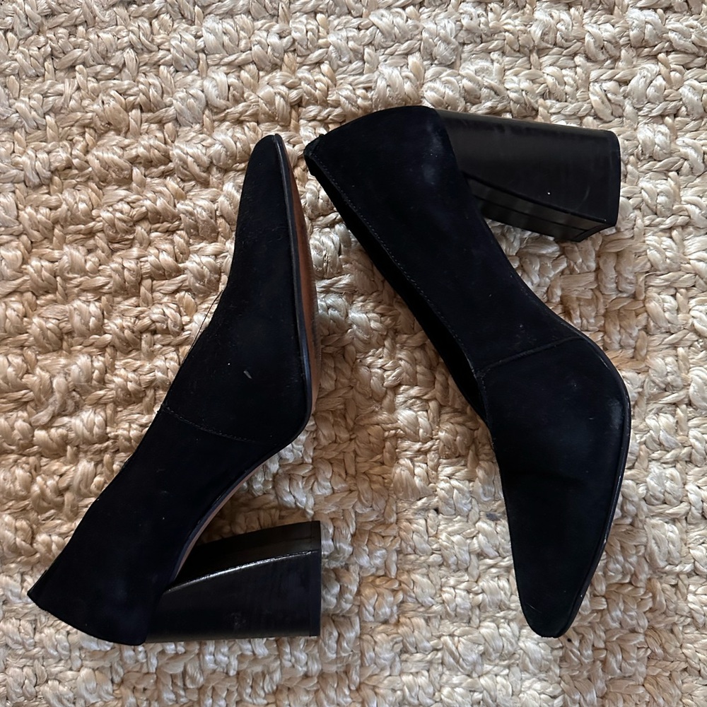 Black Pointed Toe Women’s Pumps - Size 39